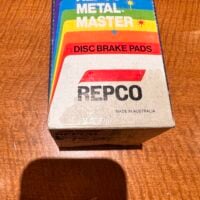 944 rear brake pads set
